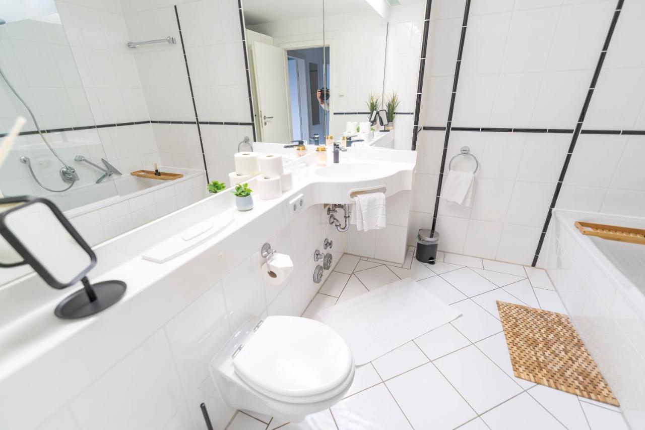 Rr - Unique Apartment 70Qm - Terrace - Washer Magdeburg Dış mekan fotoğraf